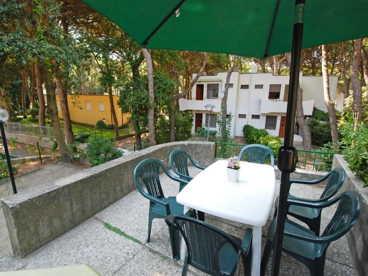 Apartment Villa Isotta-1 By Interhome